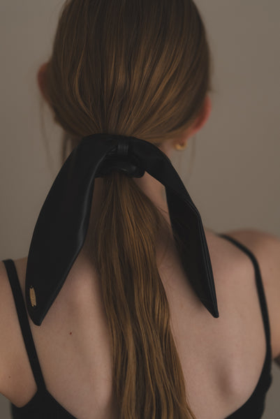 【1月19日(月)20:00〜 受注予約開始】レザーリボンシュシュ｜LEATHER RIBBON SCRUNCHIE