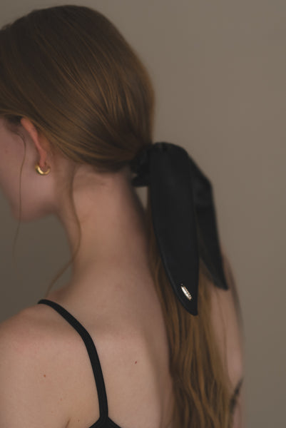 【1月19日(月)20:00〜 受注予約開始】レザーリボンシュシュ｜LEATHER RIBBON SCRUNCHIE