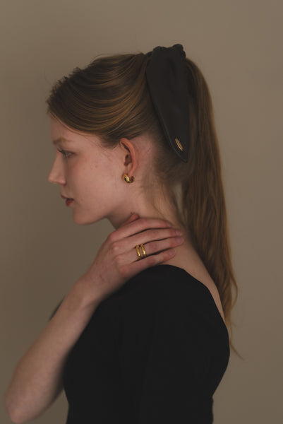 【1月19日(月)20:00〜 受注予約開始】レザーリボンシュシュ｜LEATHER RIBBON SCRUNCHIE