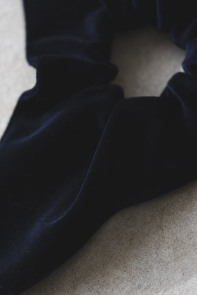 【1月19日(月)20:00〜 受注予約開始】トライアングルベロアシュシュ｜TRIANGLE VELOUR SCRUNCHIE