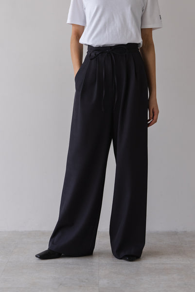 【3月10日(火)20:00〜 販売開始】ツータックドロストパンツ｜TWO TUCK DRAWSTRING PANTS