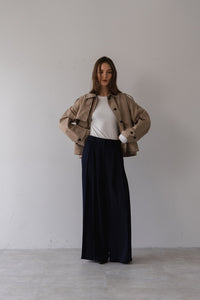 タックフレアワイドパンツ｜TUCK FLARE WIDE PANTSの通販｜regleam