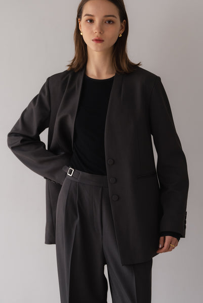 【2月25日(水)20:00〜 販売開始】ノーカラーシングルジャケット｜NO-COLLAR SINGLE JACKET