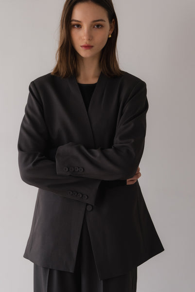 【2月25日(水)20:00〜 販売開始】ノーカラーシングルジャケット｜NO-COLLAR SINGLE JACKET