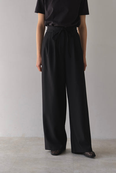 【3月10日(火)20:00〜 販売開始】ツータックドロストパンツ｜TWO TUCK DRAWSTRING PANTS