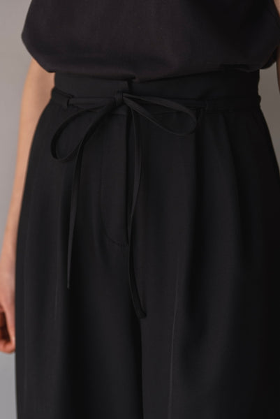 【3月10日(火)20:00〜 販売開始】ツータックドロストパンツ｜TWO TUCK DRAWSTRING PANTS