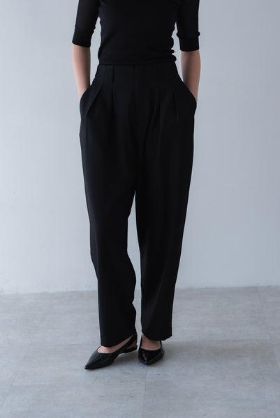 タックカーブパンツ｜TUCK CURVE PANTSの通販｜regleam