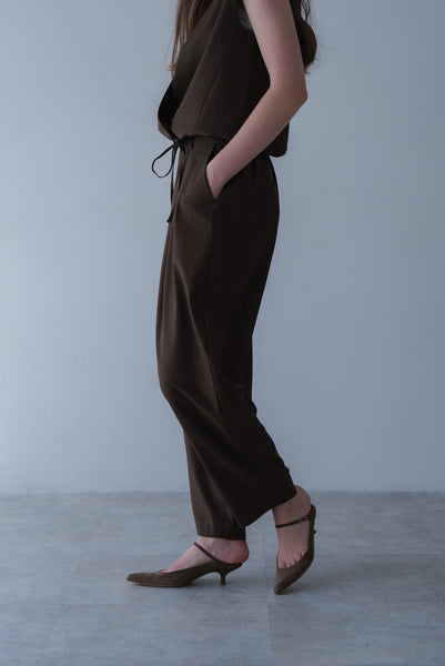 【5月26日(火)20:00〜 販売開始】タックカーブパンツ｜TUCK CURVE PANTS