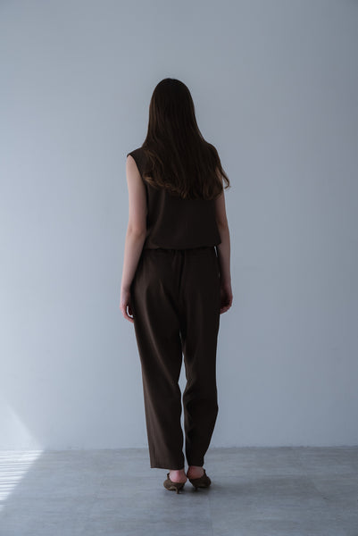 【5月26日(火)20:00〜 販売開始】タックカーブパンツ｜TUCK CURVE PANTS