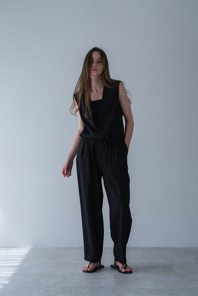 【5月26日(火)20:00〜 販売開始】タックカーブパンツ｜TUCK CURVE PANTS