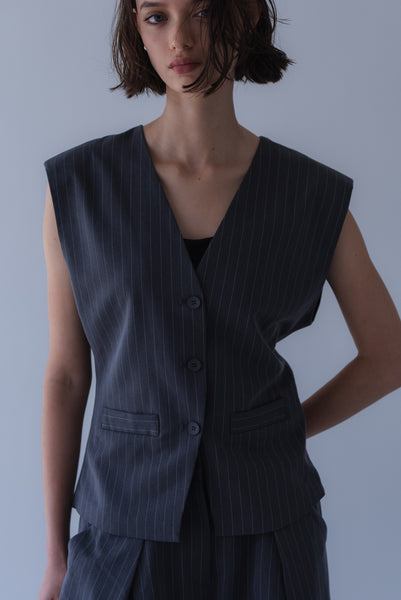 【6月22日(月)20:00〜 販売開始】ストライプシェイプベスト｜STRIPE SHAPE VEST
