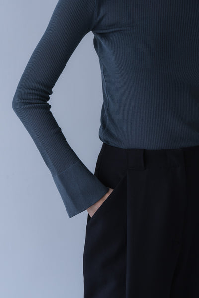 【7月3日(金)12:00〜 受注予約開始】フレアスリーブリブニット｜FLARED SLEEVE RIB KNIT