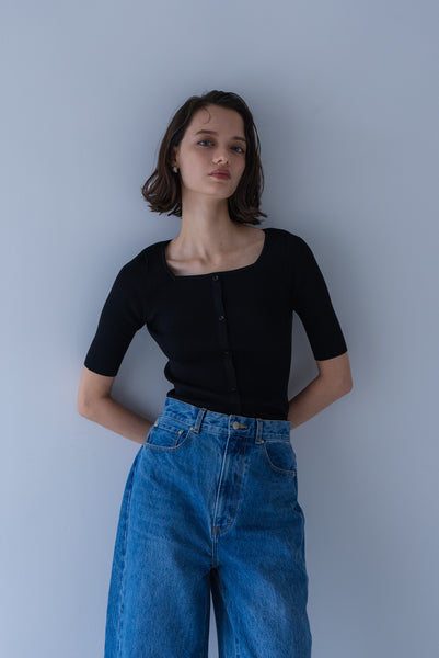 【8月18日(火)20:00〜 販売開始】スクエア2WAYニット｜SQUARE NECK 2WAY KNIT