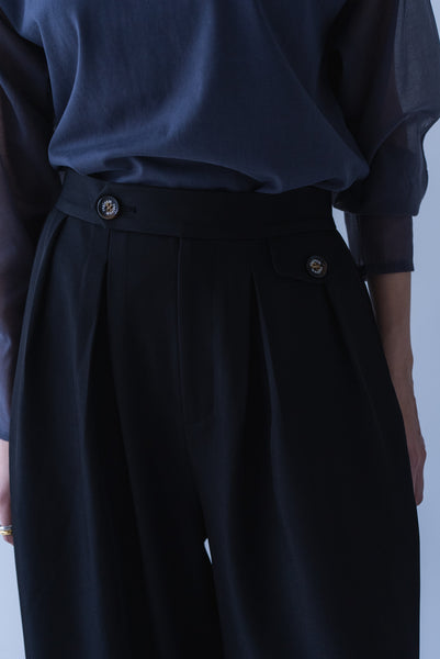 【2026年9月 POPUP】ウエストタブタックパンツ｜WAIST TAB TUCK PANTS
