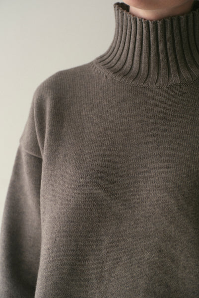【12月9日(火)20:00〜 販売開始】ハイネックボタンニット｜HIGH-NECK BUTTON KNIT