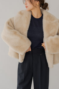 ジャケット・アウター ADAMASTE Vintage Make Short Fur Jacket ADAMASTE Vintage Make Short Fur Jacket - メルカリ