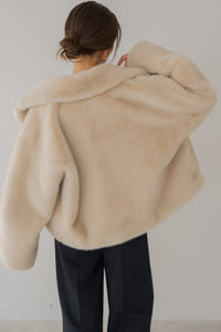 【9月8日(月)20:00〜 先行予約開始】ショートファージャケット｜SHORT FUR JACKET