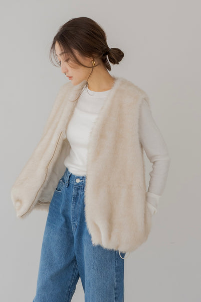 【9月8日(月)20:00〜 先行予約開始】シェイプコードファーベスト｜SHAPE CORD FUR VEST