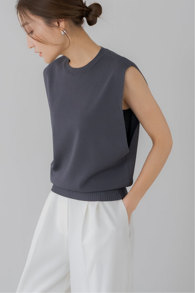 【7月14日(月)20:00〜 販売開始】サイドオープンノースリニット｜SIDE OPEN NO SLEEVE KNIT