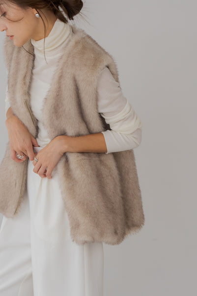 【9月8日(月)20:00〜 先行予約開始】シェイプコードファーベスト｜SHAPE CORD FUR VEST
