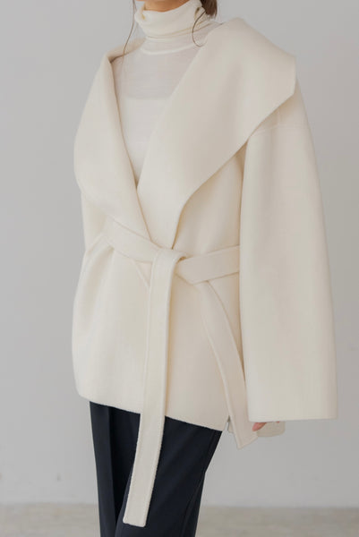 【9月8日(月)20:00〜 先行予約開始】ストール付きショートコート｜STOLE SHORT COAT