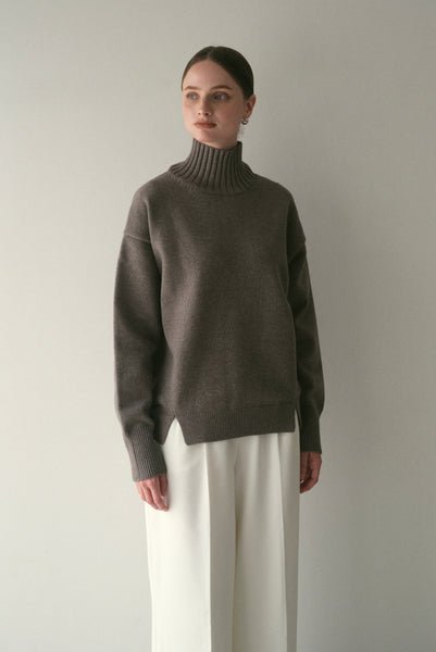 【12月9日(火)20:00〜 販売開始】ハイネックボタンニット｜HIGH-NECK BUTTON KNIT