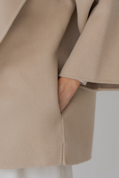 【9月8日(月)20:00〜 先行予約開始】ストール付きショートコート｜STOLE SHORT COAT