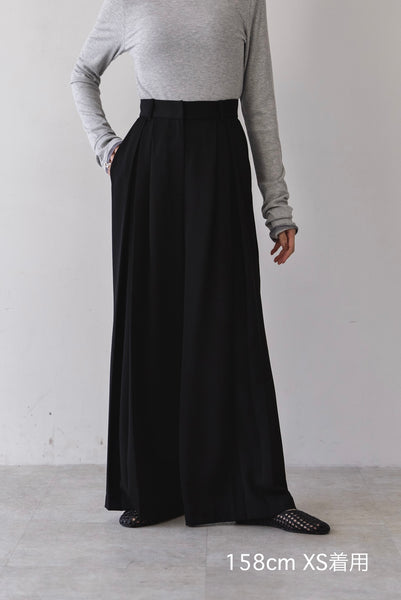 【2月10日(火)20:00〜 販売開始】タックフレアワイドパンツ｜TUCK FLARE WIDE PANTS