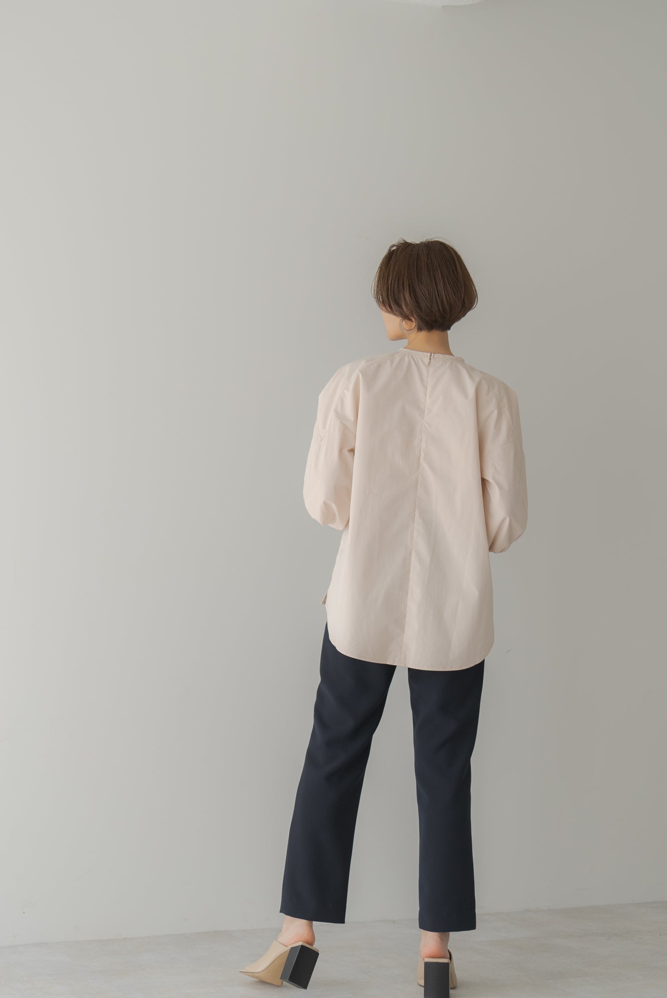 ボリュームスリーブ ラグランブラウス｜VOLUME SLEEVE RAGLAN