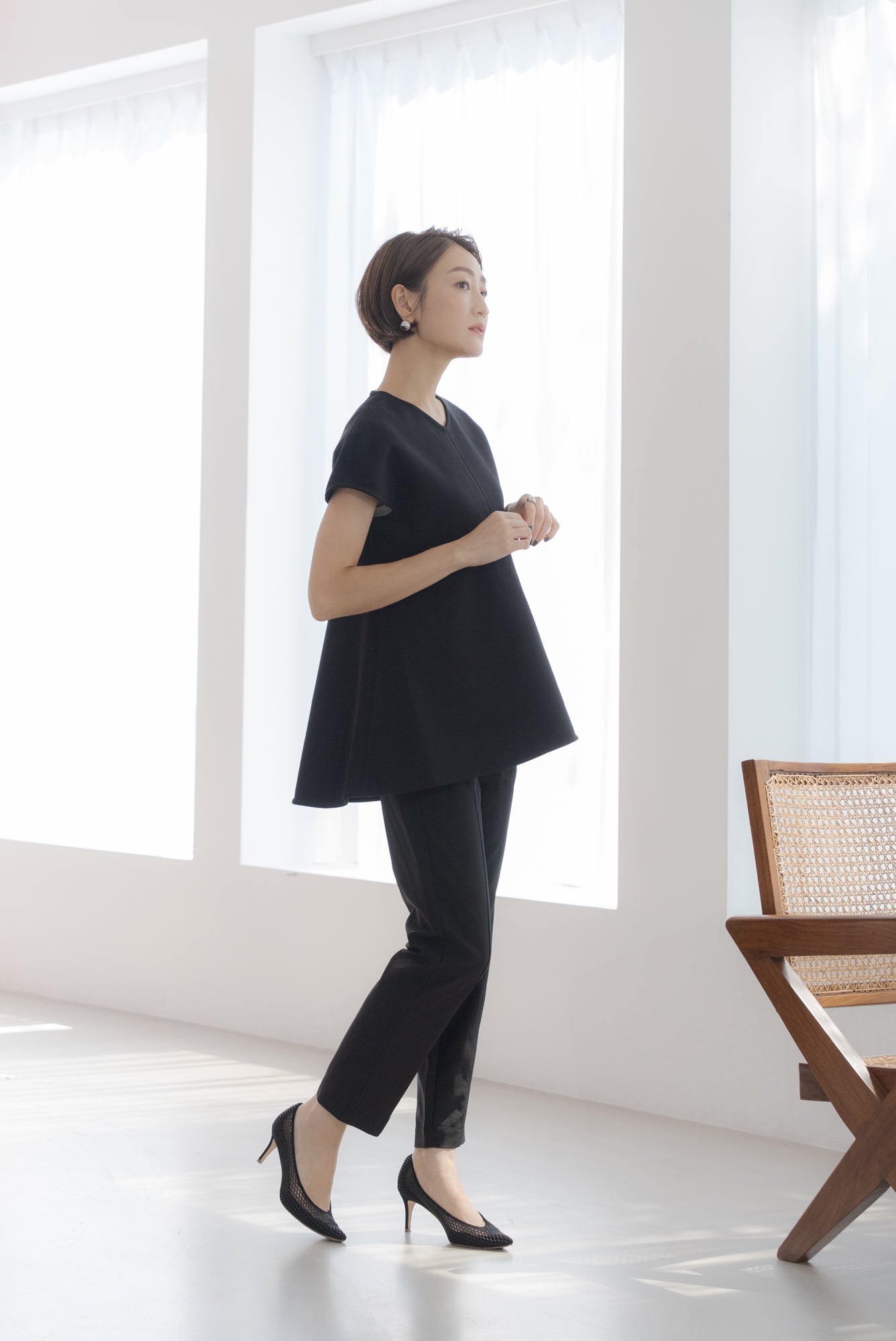 regleam リグリーム　バックオープン　パワショル　ブラウス バックオープンパワショルブラウス｜ BACK OPEN POWER SHOULDER BLOUSE
