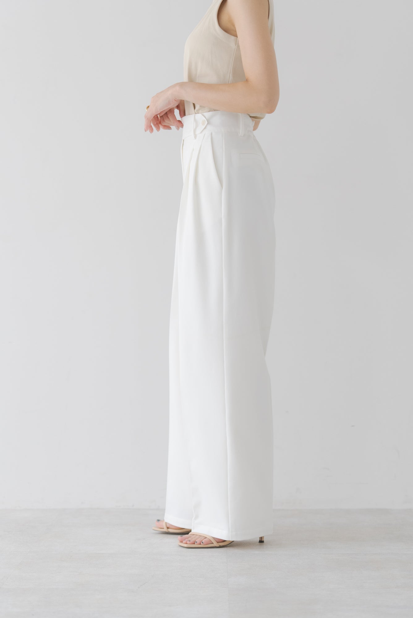高感度ショップで2023年売れたブランド ツータックワイドパンツ｜ TWO-TUCK PANTSの通販｜regleam WIDE パンツ