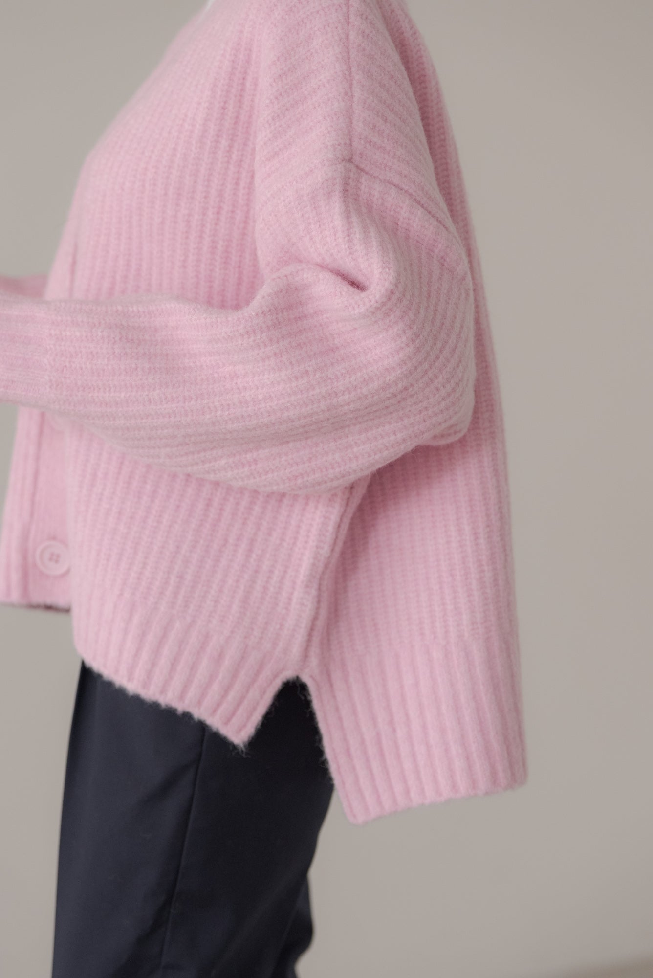 Vネックカーディガン｜V NECK CARDIGANの通販｜regleam