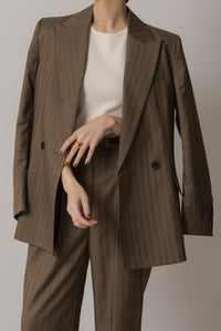 ピンストライプ テーラードジャケット｜PINSTRIPE TAILORED JACKETの