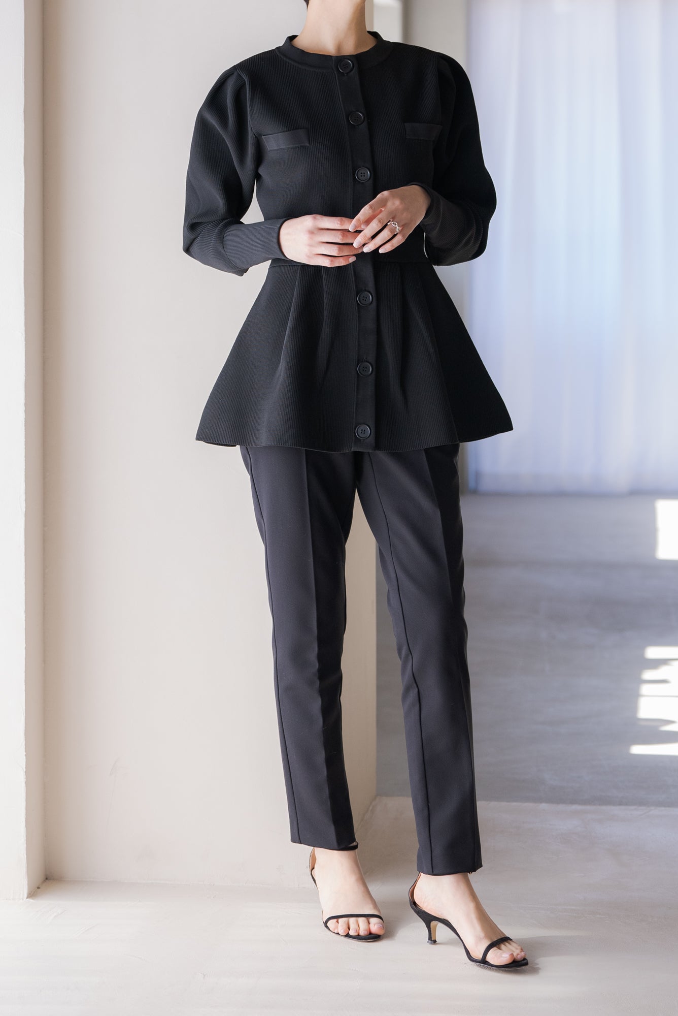 ペプラムニットカーディガン｜PEPLUM KNIT CARDIGANの通販｜regleam